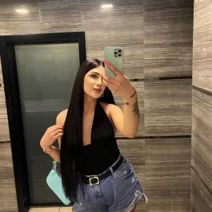 BALIK ETLİ, BÜYÜK GÖĞÜSLÜ ESCORT ADELİNA