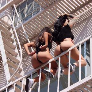 Birçok erkek yatakta yumuşaktı