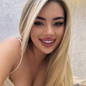 DOLGUN GÖĞÜS  Samsun escort Alara. kendi yerim var