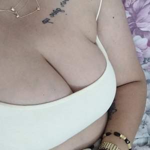 Fanteziye açık  Büyük gögüşlü escort Azra