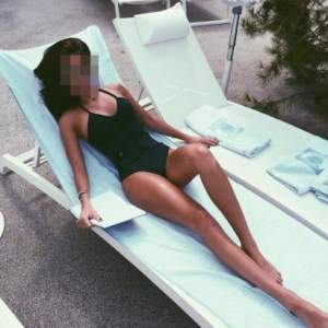 İlkadım Merkez'de Olağanüstü Güzellik: Zarif ve Fit Vücutlu Escort Bayan