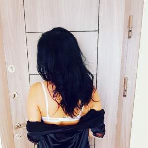 İlkadım Merkez'in Cazibeli ve Sofistike Escort Bayanı