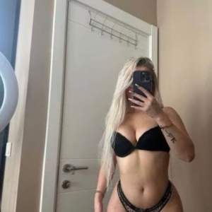 Atakum Samsun kendi yeri olan escort bayan Nare 
