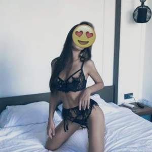 Samsunun alevli escortu Seksi AÇELYA