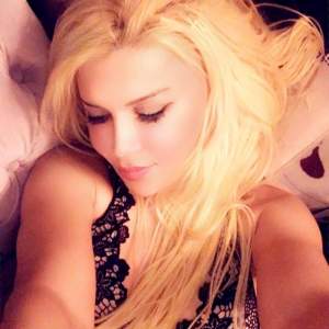 Sarışın Escort Bayan ELENA