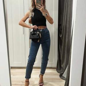 Şık Samsun escort Sarışın Defne