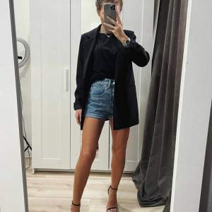 Şık Samsun escort Sarışın Defne